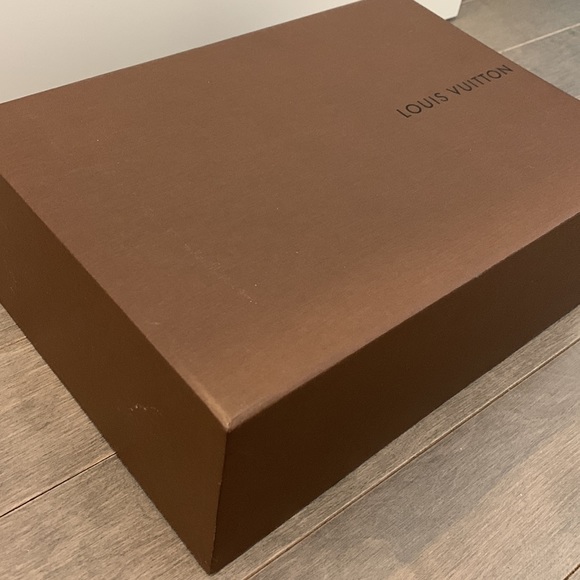 Louis Vuitton shoe box - Picture 2 of 4